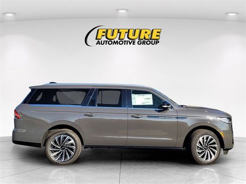 New 2025 Lincoln Navigator L Black Label image 8