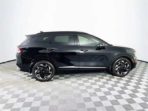 Used 2024 Kia Sportage SX image 9