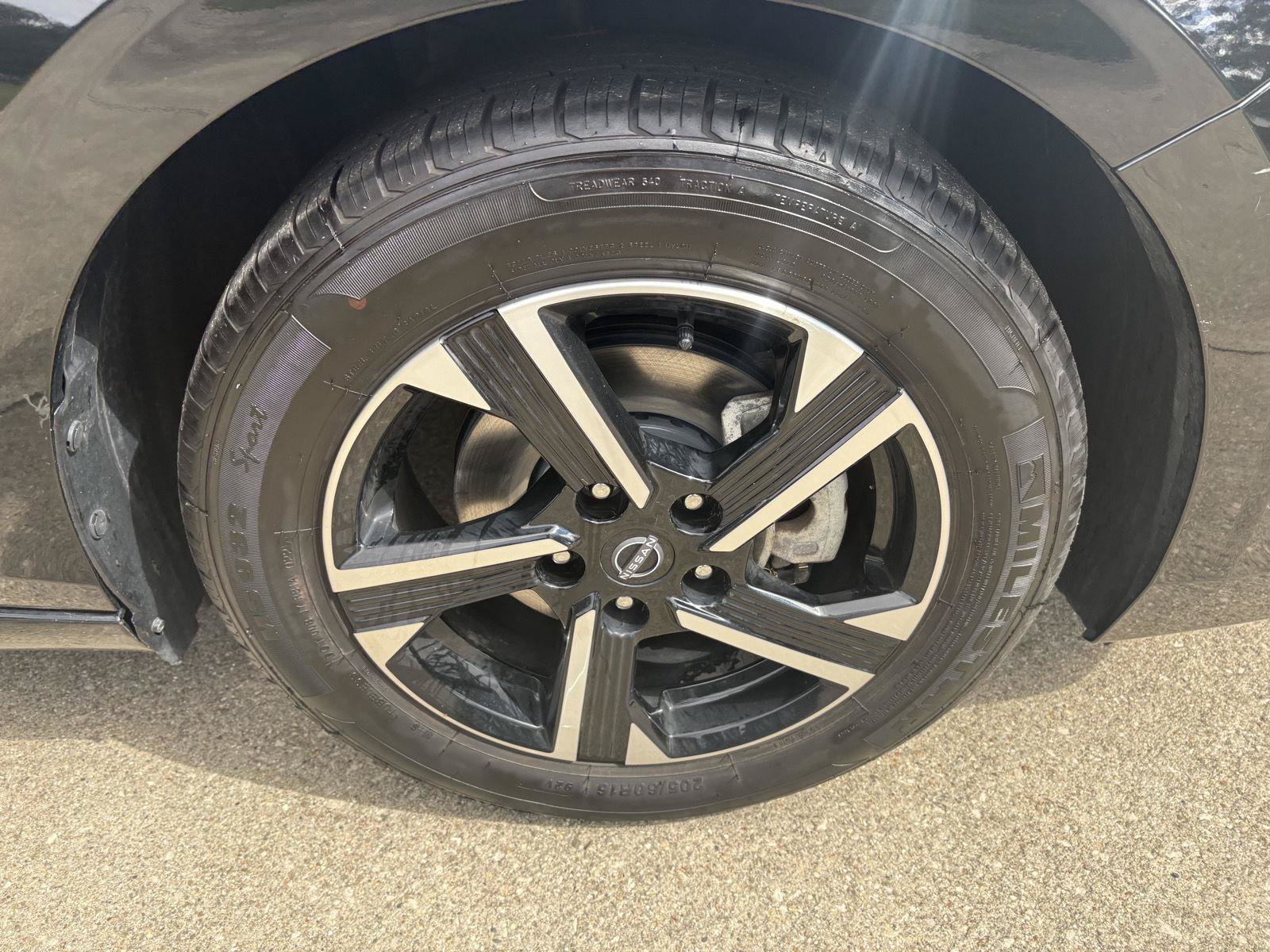 Used 2024 Nissan Sentra SV FWD image 23