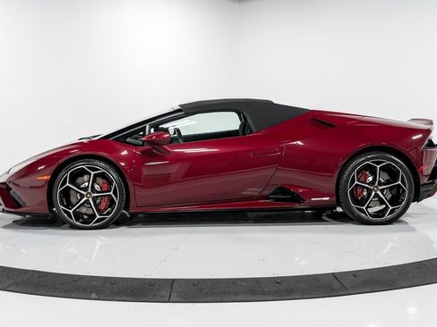Used 2022 Lamborghini Huracan EVO RWD image 43