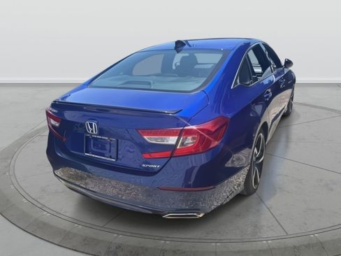 Used 2022 Honda Accord Sport image 9