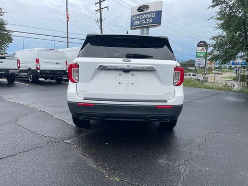 Used 2022 Ford Explorer XLT AWD/4WD image 6
