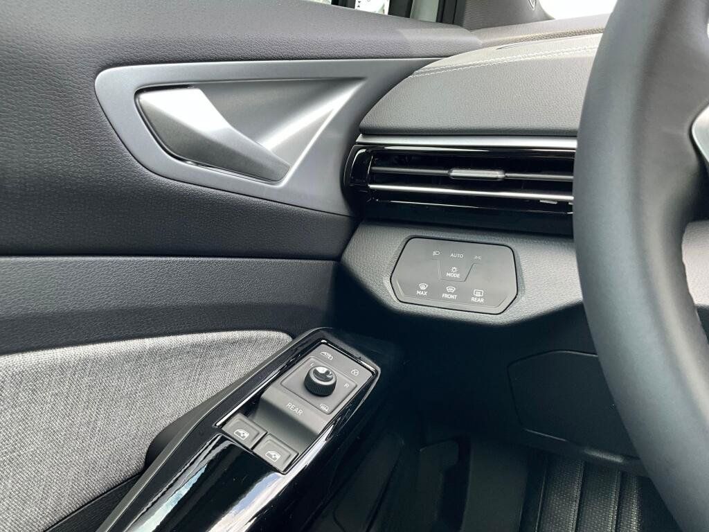 New 2026 Volkswagen ID.4 Pro AWD/4WD image 22