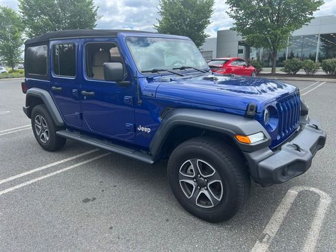 Used 2020 Jeep Wrangler Unlimited Sport S AWD/4WD image 3