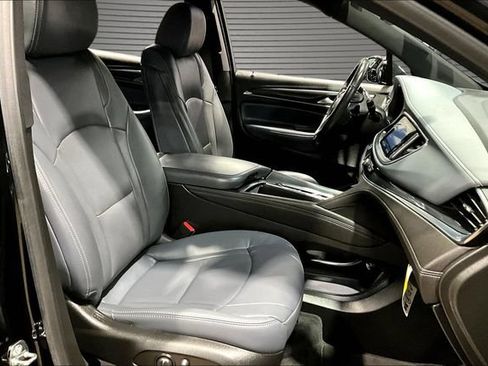 Used 2023 Buick Enclave Essence w/ Experience Buick Package AWD/4WD image 28