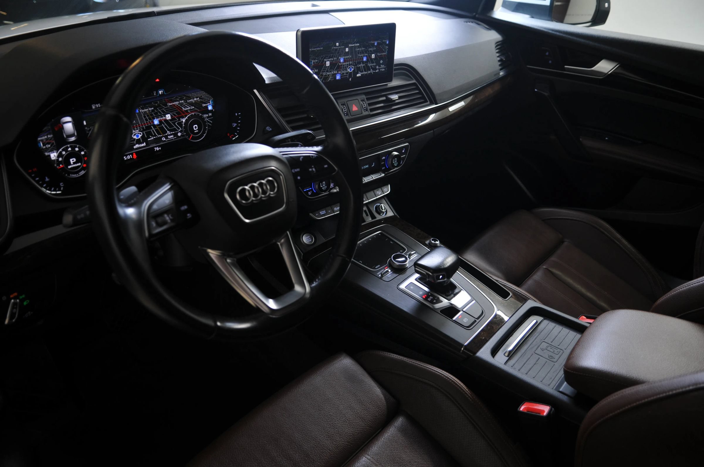 Used 2019 Audi Q5 2.0T Premium Plus w/ Premium Plus Package AWD/4WD image 10