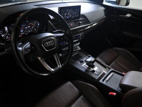 Used 2019 Audi Q5 2.0T Premium Plus w/ Premium Plus Package AWD/4WD image 10