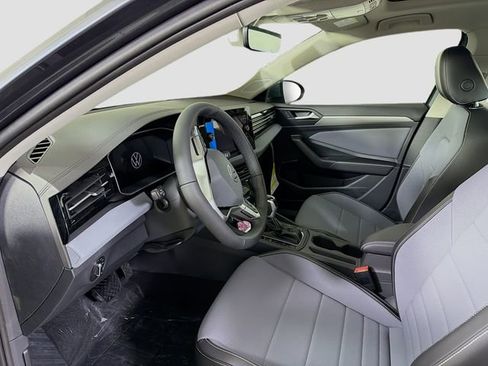New 2026 Volkswagen Jetta SE image 9
