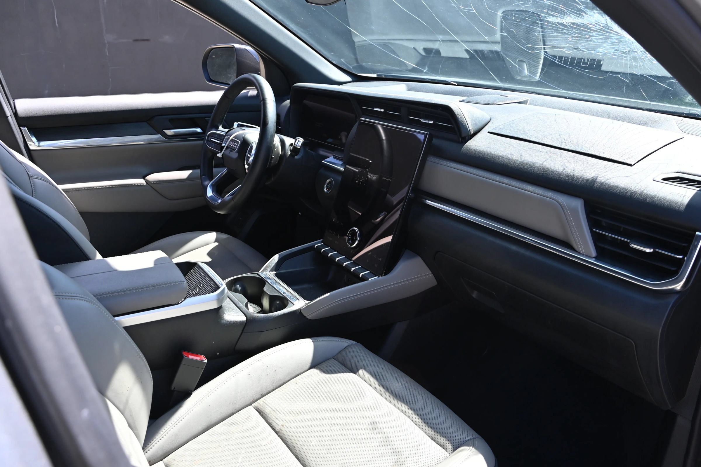 Used 2026 GMC Terrain Elevation w/ Elevation Premium Package FWD image 11