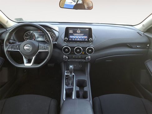Used 2023 Nissan Sentra SV image 2