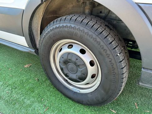 Used 2016 Ford Transit 350 XL image 37