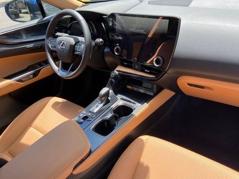 Certified 2025 Lexus NX 350 AWD w/ Accessory Package (2T) image 27