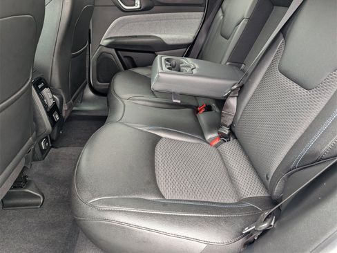 Used 2024 Jeep Compass Latitude image 16