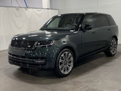 New 2025 Land Rover Range Rover Long Wheelbase SE