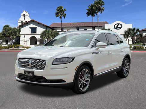 Used 2022 Lincoln Nautilus Reserve FWD image 5