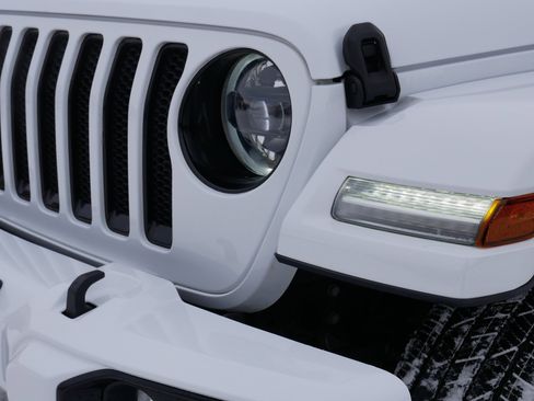 Certified 2023 Jeep Wrangler Unlimited Sahara image 16