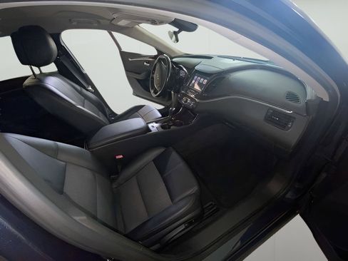 Used 2014 Chevrolet Impala LT FWD image 34