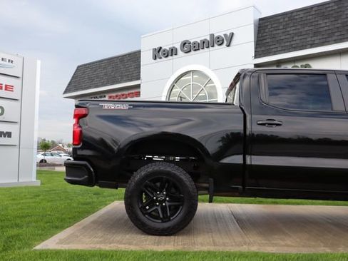 Used 2021 Chevrolet Silverado 1500 LT Trail Boss AWD/4WD image 38