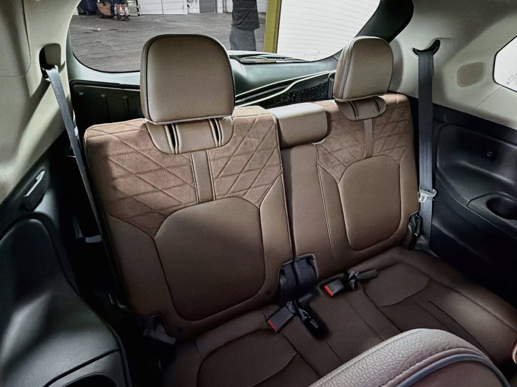 Used 2026 Honda Pilot Elite image 29