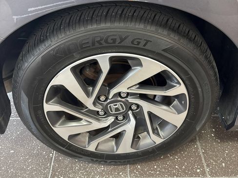 Used 2018 Honda Civic EX image 14