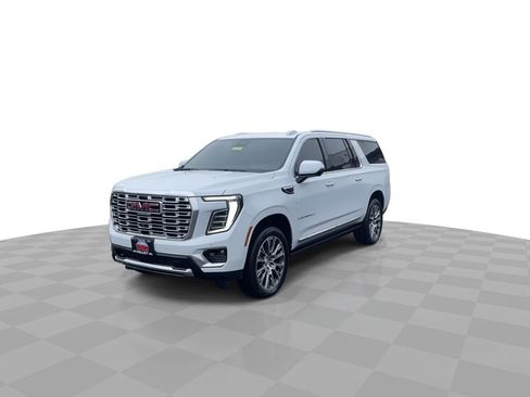 New 2026 GMC Yukon XL Denali w/ Denali Reserve Package image 3