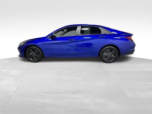 Used 2023 Hyundai Elantra SEL FWD image 10