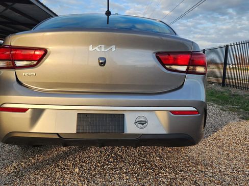 Used 2022 Kia Rio S image 11