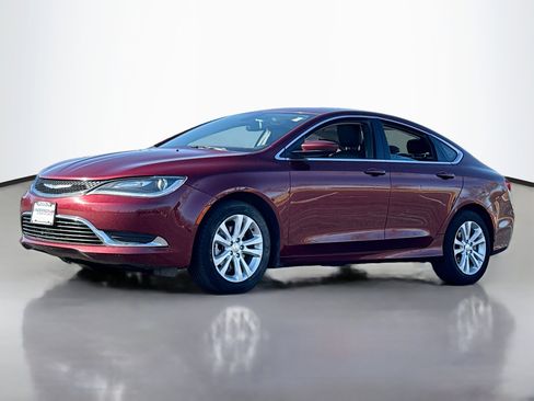 Used 2017 Chrysler 200 Limited Platinum image 11