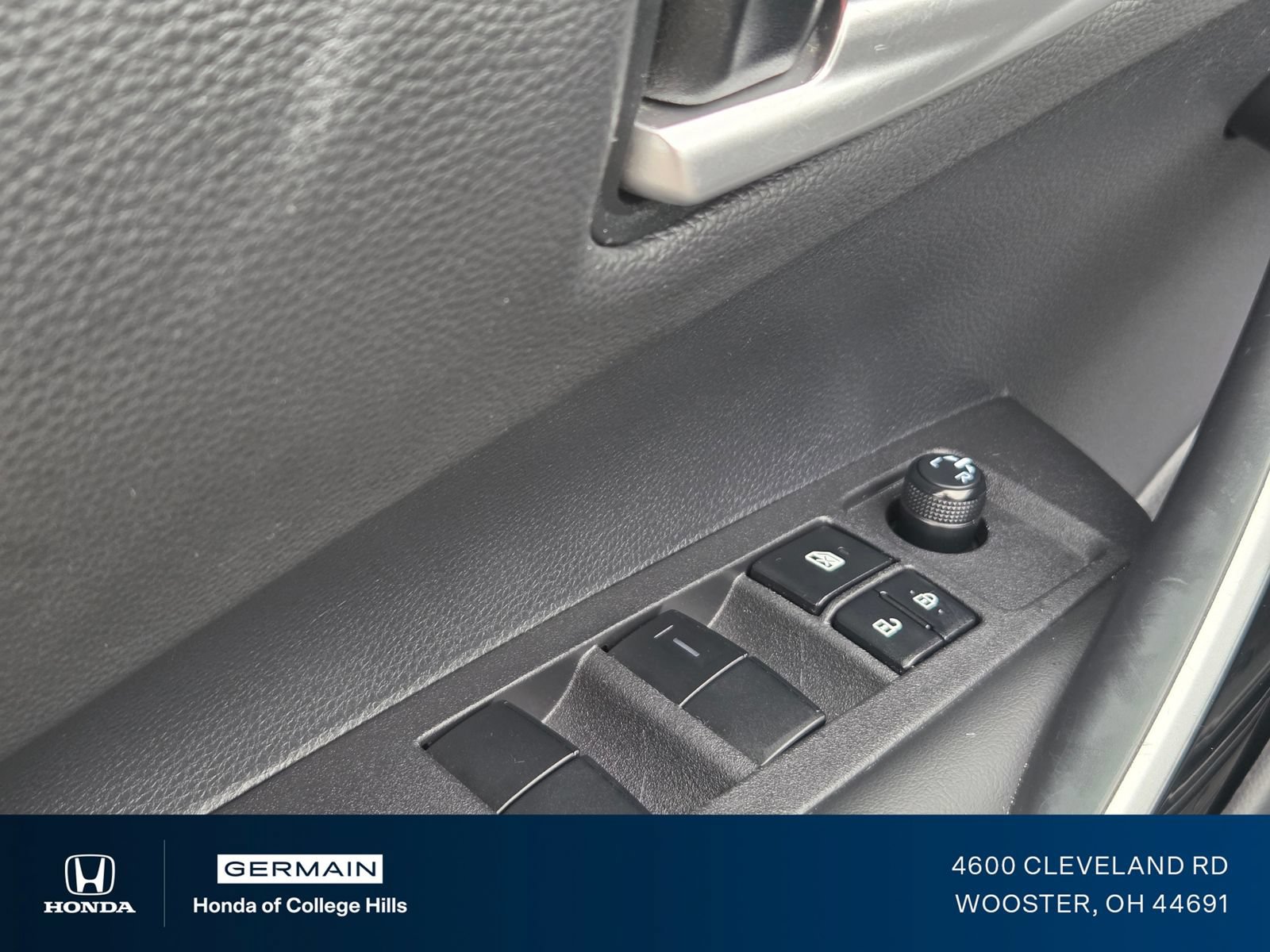 Used 2024 Toyota Corolla XSE FWD image 27