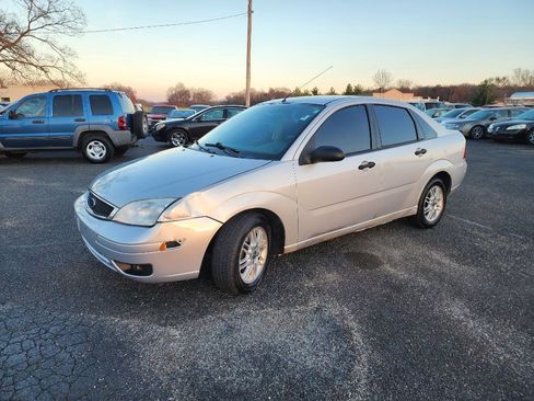 Used 2005 Ford Focus SE image 10