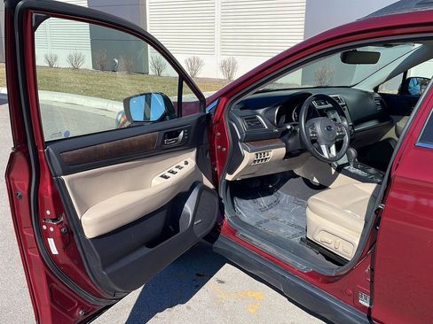 Used 2017 Subaru Outback 2.5i Limited image 22