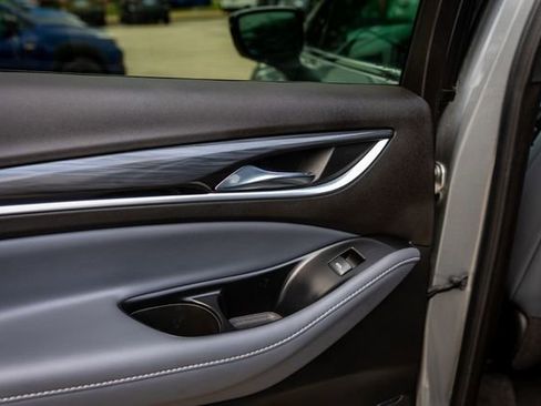 Used 2024 Buick Enclave Essence w/ Sport Touring Edition image 25