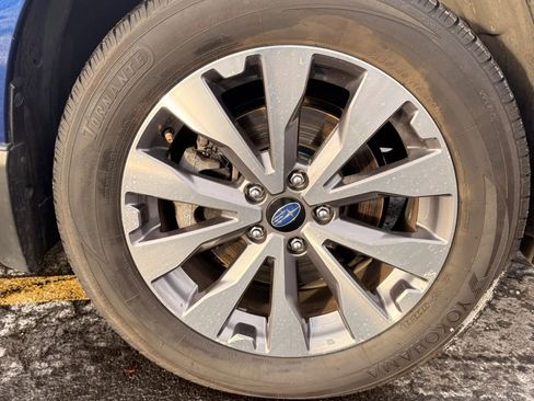 Used 2017 Subaru Outback 3.6R Touring w/ Popular Package #5A image 25