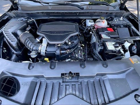 Used 2021 Chevrolet Blazer LT w/ Sound & Technology Package FWD image 9