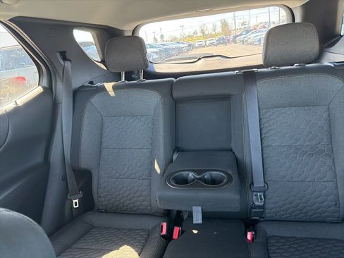 Used 2018 Chevrolet Equinox LT image 9