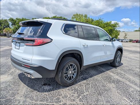 New 2026 GMC Acadia Elevation FWD image 7