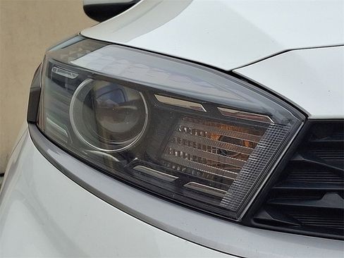 Used 2022 Kia Forte LXS image 9