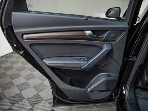 Used 2023 Audi Q5 2.0T Premium Plus w/ Premium Plus Package image 24