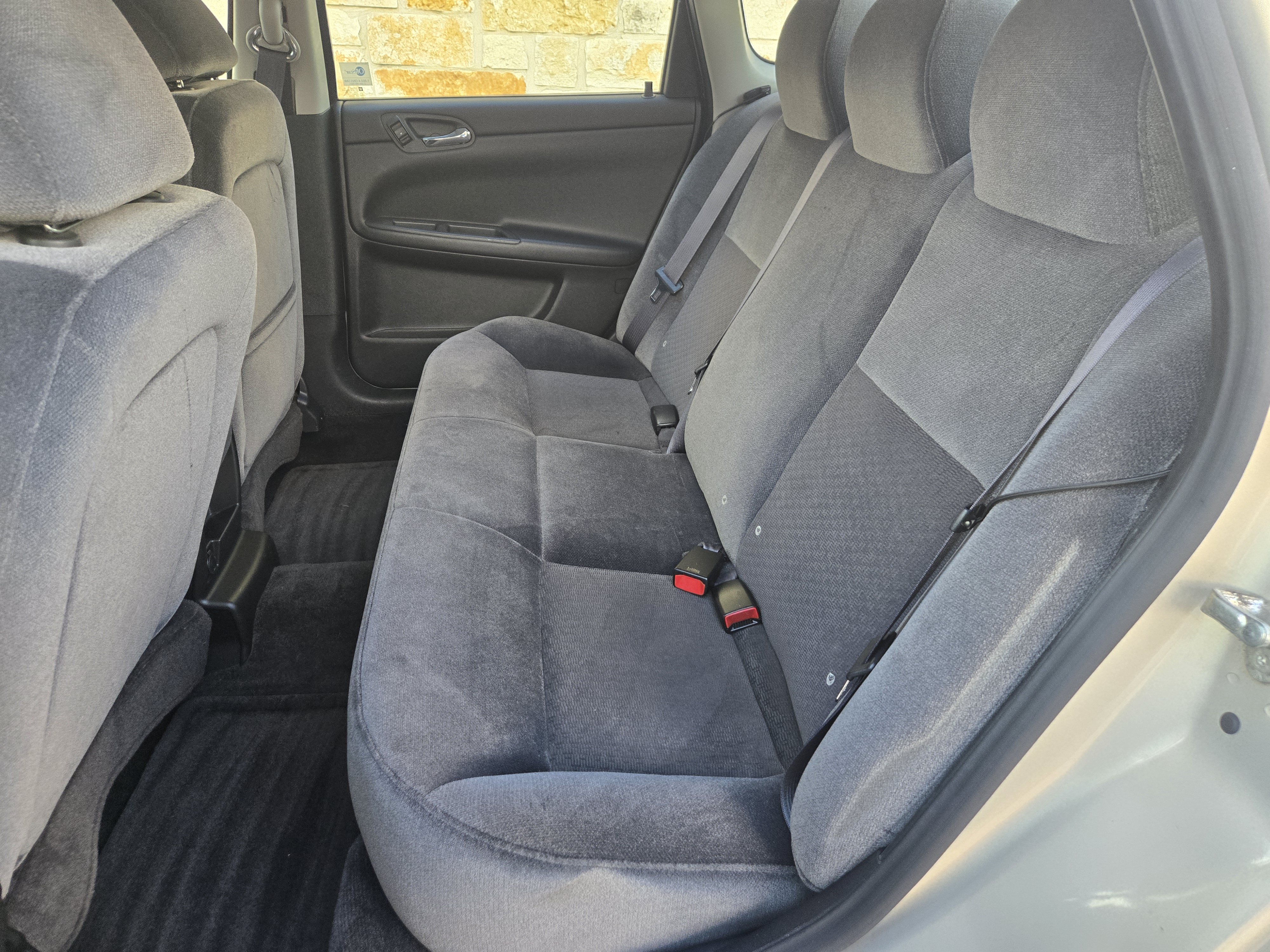 Used 2011 Chevrolet Impala LS FWD image 7
