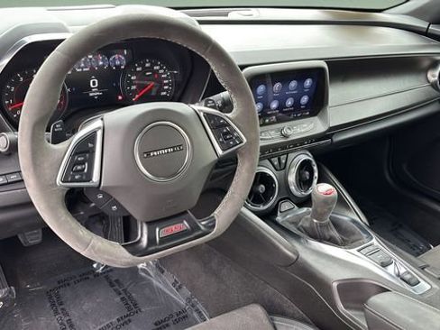 Used 2021 Chevrolet Camaro SS image 8