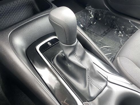 Used 2025 Toyota Corolla LE image 33