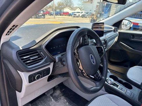 Used 2024 Ford Escape Active image 9