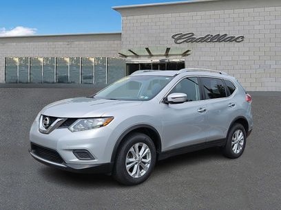 Used 2016 Nissan Rogue SV