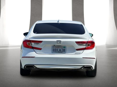 Used 2018 Honda Accord Sport image 5