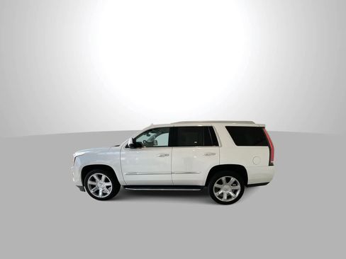Used 2020 Cadillac Escalade Luxury image 5