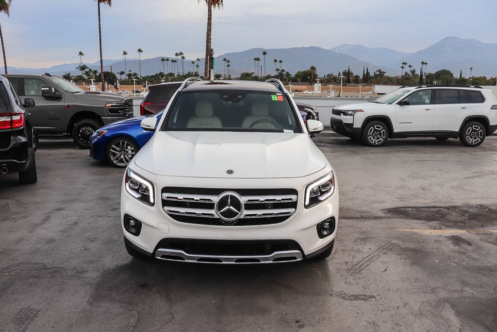 Used 2021 Mercedes-Benz GLB 250 image 3