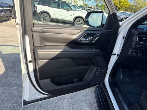 Used 2022 Chevrolet Tahoe RST w/ Luxury Package image 13