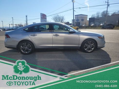 Used 2023 Honda Accord EX image 6
