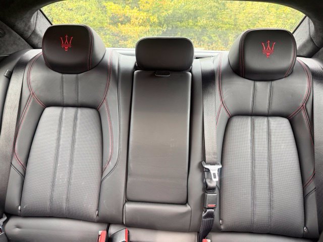 Used 2022 Maserati Ghibli GT RWD image 35