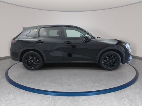 Certified 2025 Honda HR-V Sport image 4